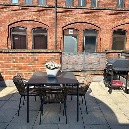 Central Leeds Townhouse With Private Roof Garden Sleeps 4 Eksteriør bilde