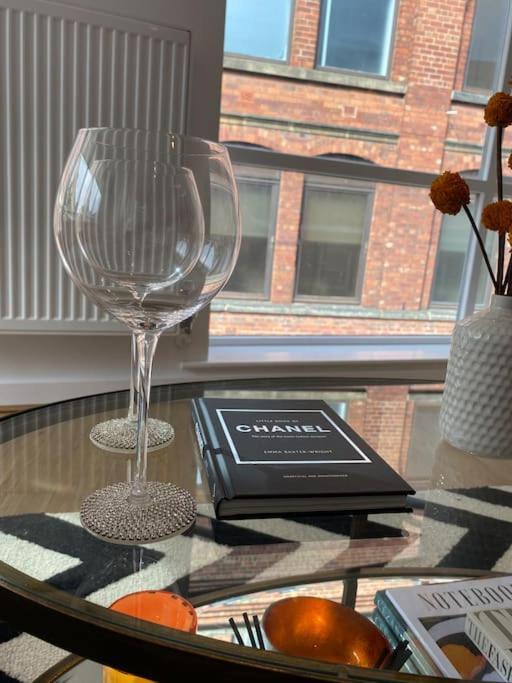 Central Leeds Townhouse With Private Roof Garden Sleeps 4 Eksteriør bilde
