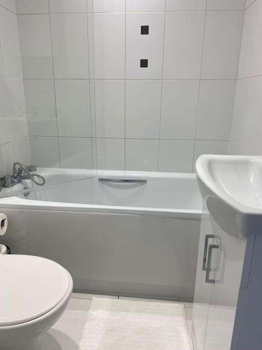 Central Leeds Townhouse With Private Roof Garden Sleeps 4 Eksteriør bilde